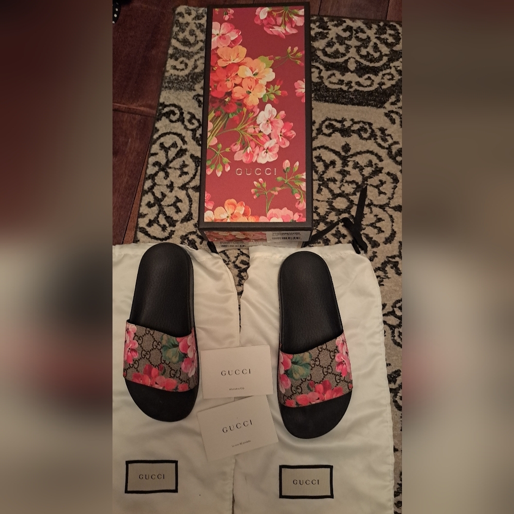 GUCCI SLIDES-Bloom size 7